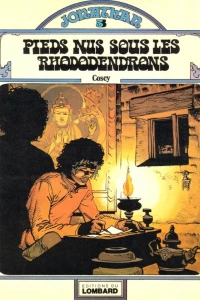 Pieds nus sous les rhododendrons